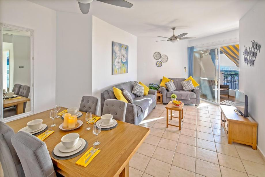 207 Kings Palace Seaview Paphos Bagian luar foto