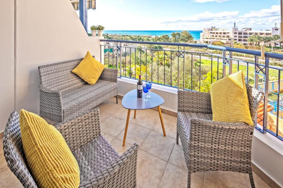 207 Kings Palace Seaview Paphos Bagian luar foto